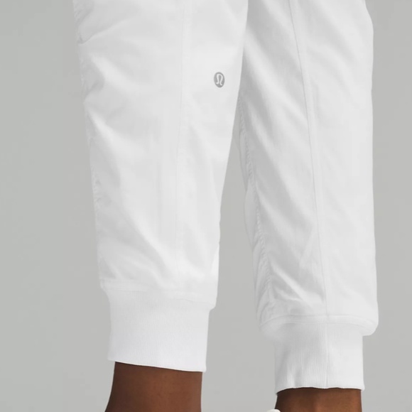 Lululemon Dance Studio Mid-Rise Jogger *Full Length (Size 0) - Picture 4 of 11